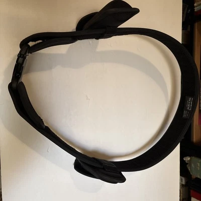 tactical gear Utility Belt Size 40 - 46 “ Comes With Mase And Cuff Pouch - Image 1 of 4