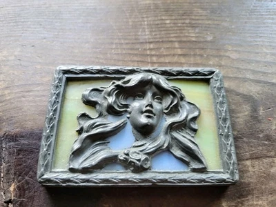Pequeño vidrio de escoria con peltre art nouveau dama en el centro ÚNICO único raro Foto 1 de 4