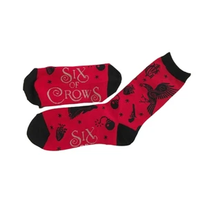 Owlcrate Six of Crows Socken Leigh Bardugo Grishaverse Erwachsene Unisex Neu in Verpackung - Bild 1 von 2
