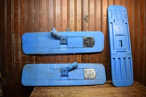 ECOLAB BUCKETLESS DRY FLOOR DUST MOP HEAD 18" MAGNETIC LATCH CLEAN TOOLS 3PC LOT - Picture 1 of 14