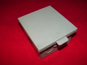 CUSTODIA METALLICA A SCATTO 4-1/2" X 5" X 3" CON FORI DI MONTAGGIO A VITE ***XLNT*** - Foto 1 di 2