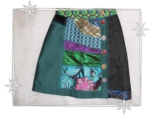 Ⓒ - Jupe Fantaisie Patchwork Tons de Verts Paon 06F2795 Desigual Taille 34 - Imagen 1 de 8