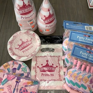 Lot of 20 Packs of Princess Party Supplies - Picture 1 of 7