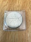 1977   Queen Elizabeth Commemorative Crown Coin Uncirculated