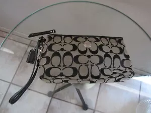 Bracciale COACH con zip angolare in jacquard firmato nero/argento - Foto 1 di 4