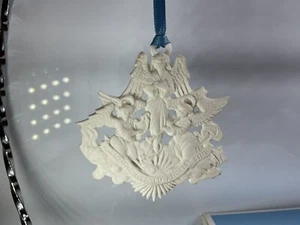 Wedgwood Hark The Herald Angels Sing Jasperware Ornament - Picture 1 of 4