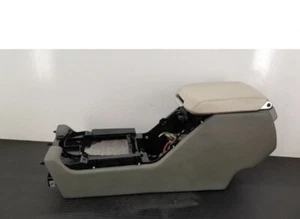 2006 RANGE ROVER L322 CENTER CONSOLE BEIGE ARM REST TRIM - Picture 1 of 8