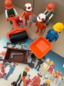 ACTION FIGURE Playmobil (1991 ERA) Construction Crew Set of 5 Figures Barrow Etc - Picture 1 of 4