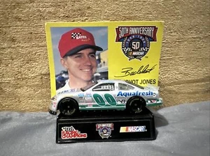 CAMPEONES DE CARRERAS 50 ANIVERSARIO #00 BUCKSHOT JONES DIECAST 1:64 NASCAR - Imagen 1 de 9