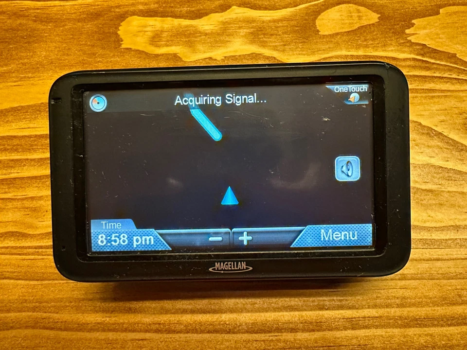 Magellan RoadMate Model 5202-LM 5 inch Automotive GPS - Image 1 of 3