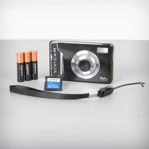 Vivitar Vivicam 9126  digital compact camera - 9MP - Retro, Vintage, Y2K - Picture 1 of 9