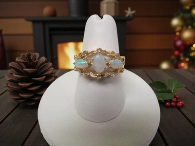 10 Kt. Yellow Gold Opal Ring Size 7 (4.4g) - Image 1 of 4