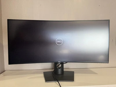 Dell UltraSharp 38 Curved USB-C Hub Monitor - U3824DW - Image 1 of 4