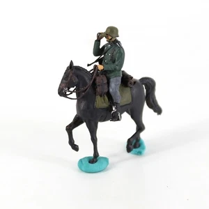 Diorama WW2 1/72 TANK figurina scout tedesco cavalleria cavalli militari soldati Q1uJ - Foto 1 di 10