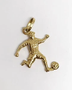 14K Yellow Gold Soccer Player Pendant Charm, 1.22 Grams - Picture 1 of 5