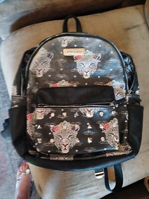 RARA Mochila Betsey Johnson Coronada Leopardo Tachonado Negro Imitación Cuero  Foto 1 de 4