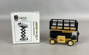 NZG Grove SM4688 Super-Maxx Diecast Model Scissor Lift - 1:50 Scale - Picture 1 of 3