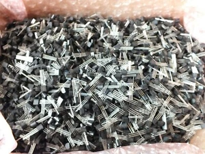 Lot of 100 pcs BF422 Microdis Transistor - Picture 1 of 7