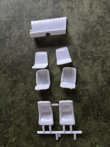 #4520 Revell 1/24 66 Chevrolet Malibu SS Sitze Buckets & Rear Stk M29B - Bild 1 von 4