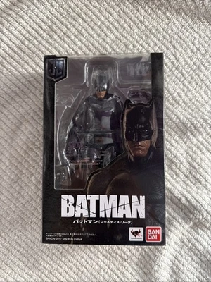 Bandai Tamashii Nations S.H.Figuarts Liga de la Justicia BATMAN. Vendedor de Estados Unidos. Foto 1 de 4