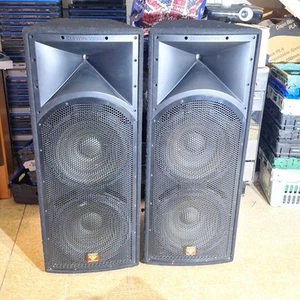 Cerwin Vega INT-252 V2 15" 3-Way Passive PA Speaker Loudspeaker 4 Ohms Intense - Picture 1 of 10