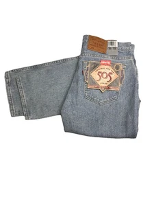 NWT Levi's Men's 505 Regular-Fit Blue Denim Jeans Size 34x32 - Picture 1 of 5