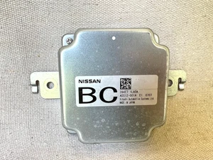 2011 2012 2013 Infiniti QX56 4WD Drive Assist Control Module 284E7-1LA0A - Picture 1 of 4