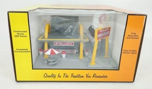 MTH-RailKing #30-9034 Orig McDonalds Restaurant Golden Arches - Picture 1 of 3