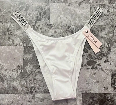 VICTORIA'S SECRET BLANCO PLATA ESTRÁS BRILLO CORREA BIKINI BRASILEÑO PARTE INFERIOR Foto 1 de 3
