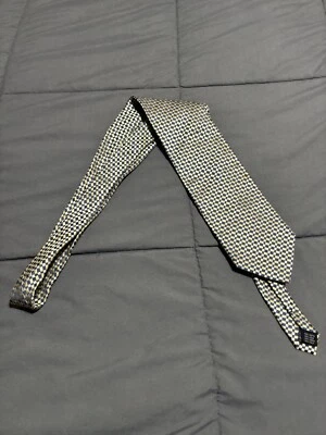 Corbata Valerio Garati Hecha a Mano 100%, Seda Pura Patrón Geométrico Dorado/Negro Foto 1 de 4