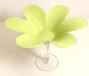 Ciotola in vetro a forma di petalo di fiore verde pallido con pedalo in vetro trasparente porta caramelle - Foto 1 di 10