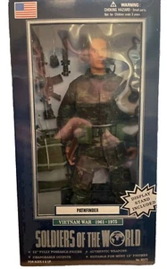 Soldiers of the World PATHFINDER Vietnam War 12” Figure Formative International - Picture 1 of 3