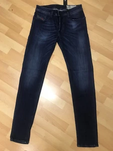 NUEVO CON ETIQUETAS HOMBRES Diesel SLEENKER STRETCH DENIM 0679K AZUL OSCURO Slim W28 L32 H5.5 - Imagen 1 de 8
