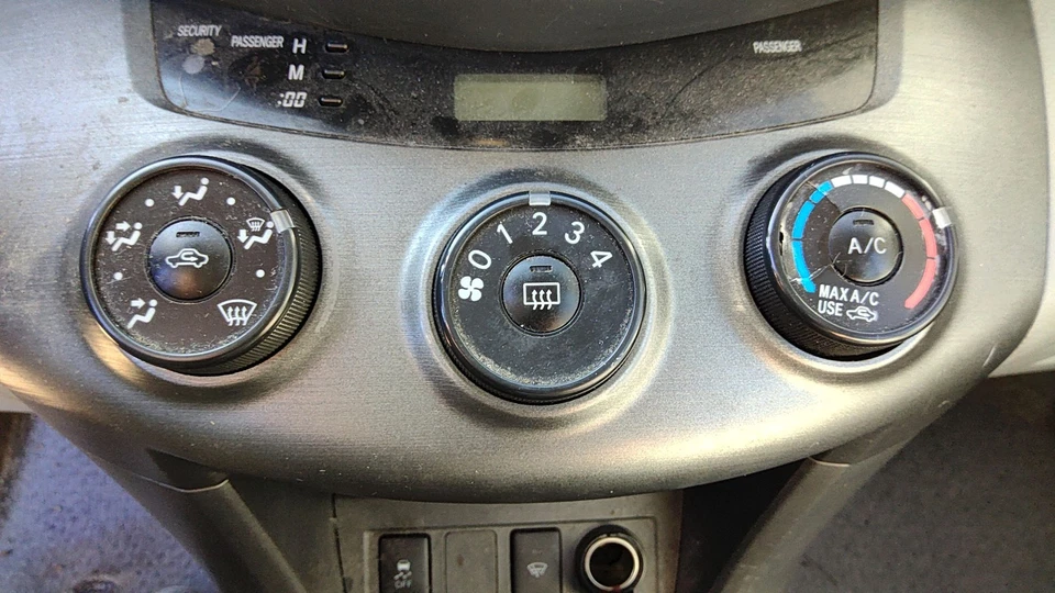 11 TOYOTA RAV-4 calefacción control aire acondicionado Foto 1 de 1