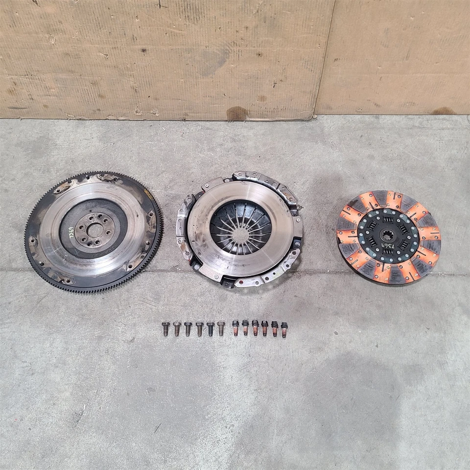 Ford Mustang GT 99-04 manual 6 pernos OEM volante de inercia con embrague McLeod Super Street A Foto 1 de 4