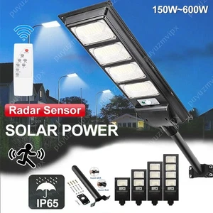 Garden LED Solar Street Light Outdoor Sensor Lamp Solar Power IP65 Pole+Remote - Picture 1 of 20
