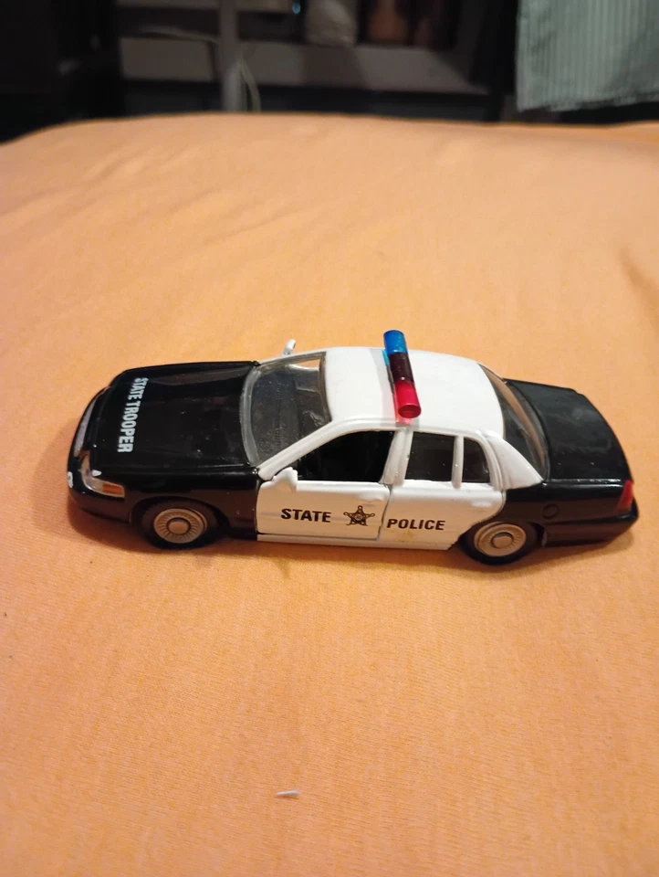 Massachusetts State Police Interceptor Model 1/43 Scale 1997 Ford Crown Vic P7 - Image 1 of 1