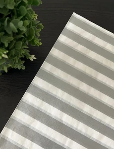 Foglio di carta velina design STRISCE METALLIZZATE ARGENTO scegli dimensioni e quantità confezione - Foto 1 di 5