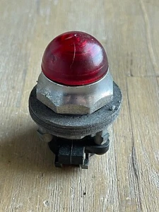 WESTINGHOUSE PB1HAL7 RED PILOT LIGHT 120V 3W - Picture 1 of 5