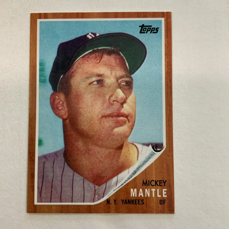 2010 Topps “Cards Your Mom Threw Out” 1962 Mickey Mantle #200 Original Back⚾️♨️h - Image 1 of 4