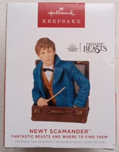 Newt Scamander, Fantastic Beasts, Ornament 2022 Hallmark Keepsake Decorative New - Picture 1 of 6