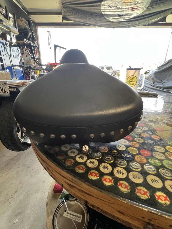 Harley Softail FLSTS Heritage 2001 almohadilla de asiento de conductor y pasajero y bolsas de sillín Foto 1 de 4