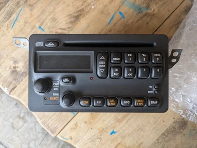 Pontiac Vibe 2003-2008 (Toyota Matrix 2003 2004) Factory OEM Stereo Radio CD - Image 1 of 4