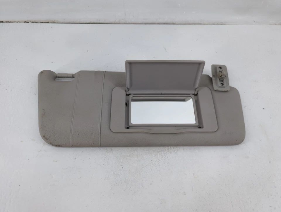 2006-2009 Mercedes-Benz Clk350 пассажирский солнцезащитный козырек зеркало правый солнцезащитный козырек F7V38 - Изображение 1 из 4