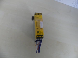 Pilz PNOZ m EF 801400 772142 - Imagen 1 de 6