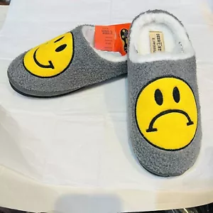 DEER STAGS Faux Shearling Emoji Face Slippers/ Slippers Unisex Size 9 New In Box - Picture 1 of 10