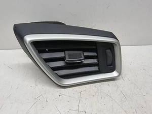 Nissan Qashqai J11 2014-2021 Verkleidung rechts Luftausströmer 687604EH0A 68760HV00B OEM LHD - Bild 1 von 2