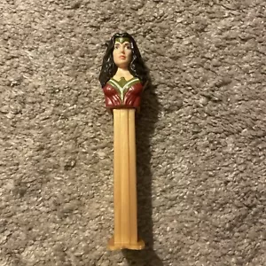 Pez Dispenser DC Comics Superhero Wonder Woman - Picture 1 of 5