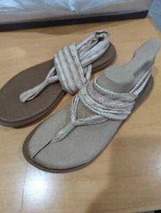 Sanuk Women's Yoga Sling 2 Prints Flip Flop, Natural/Multi Tribal Stripe, 10M - Picture 1 of 7