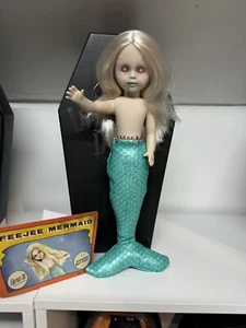 living dead Dolls Feejee Mermaid - Photo 1/4